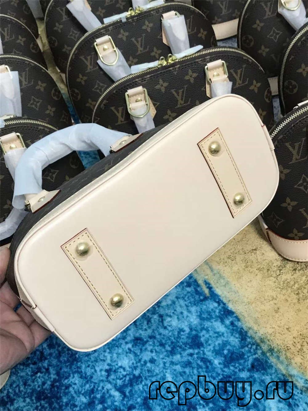 Louis Vuitton M53152 Alma BB top quality replica bags (2022 Latest)-Best Quality Fake designer Bag Review, Replica designer bag ru