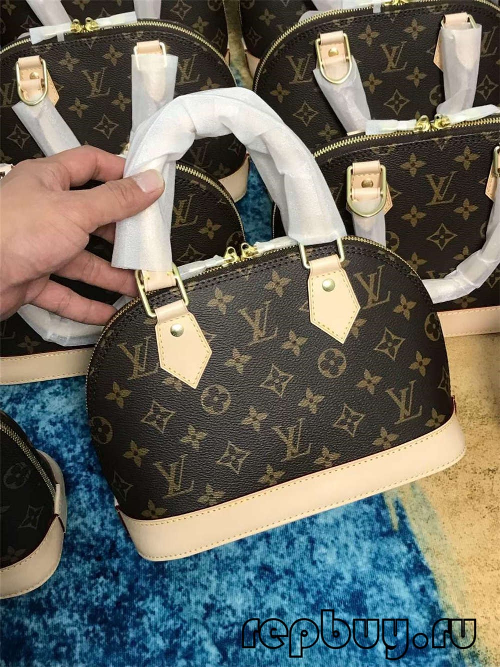 Louis Vuitton M53152 Alma BB top quality replica bags (2022 Latest)-Best Quality Fake designer Bag Review, Replica designer bag ru