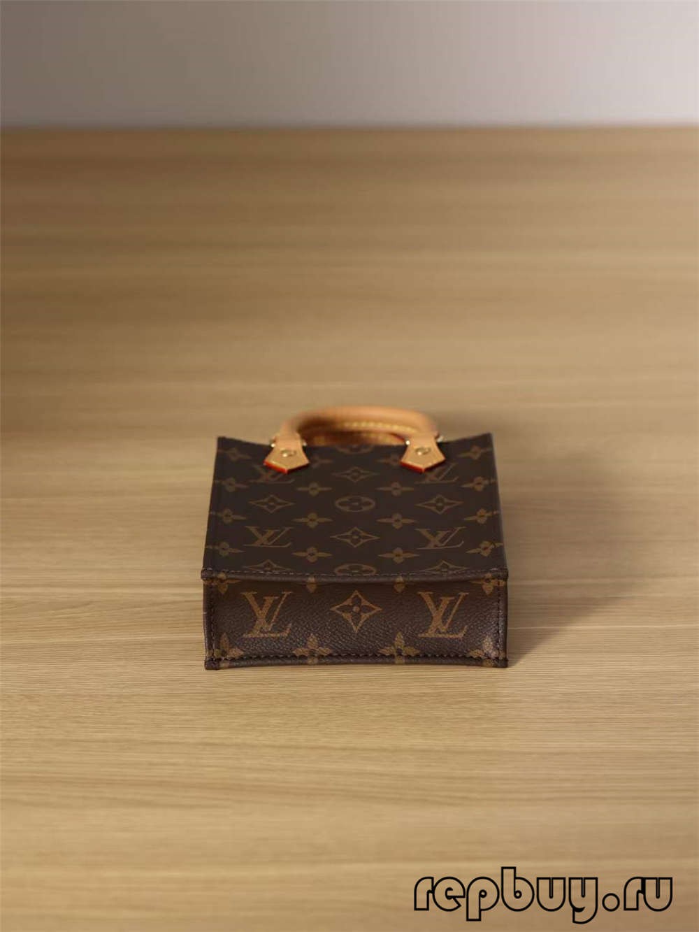 Louis Vuitton M69442 Petit Sac Plat top quality replica bags (2022 Updated)-Best Quality Fake designer Bag Review, Replica designer bag ru Louis Vuitton M69442 Petit Sac Plat top quality replica bags (2022 Updated)-Best Quality Fake designer Bag Review, Replica designer bag ru