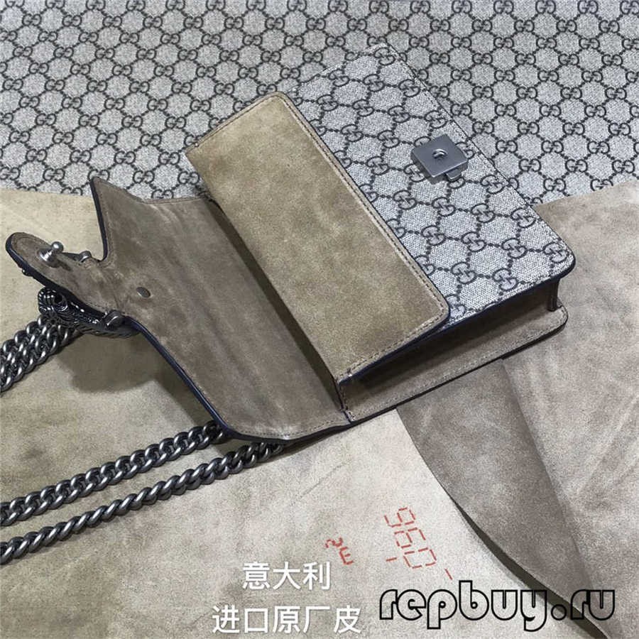 图片包含 刀, 游戏机
描述已自动生成