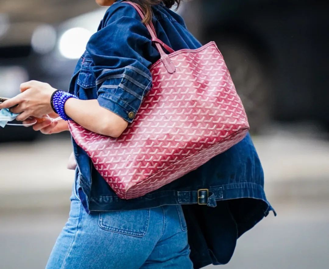The hottest 13 large bags, which is the most suitable for small girls? (2023 updated)-Best Quality Fake designer Bag Review, Replica designer bag ru The hottest 13 large bags, which is the most suitable for small girls? (2023 updated)-Best Quality Fake designer Bag Review, Replica designer bag ru
