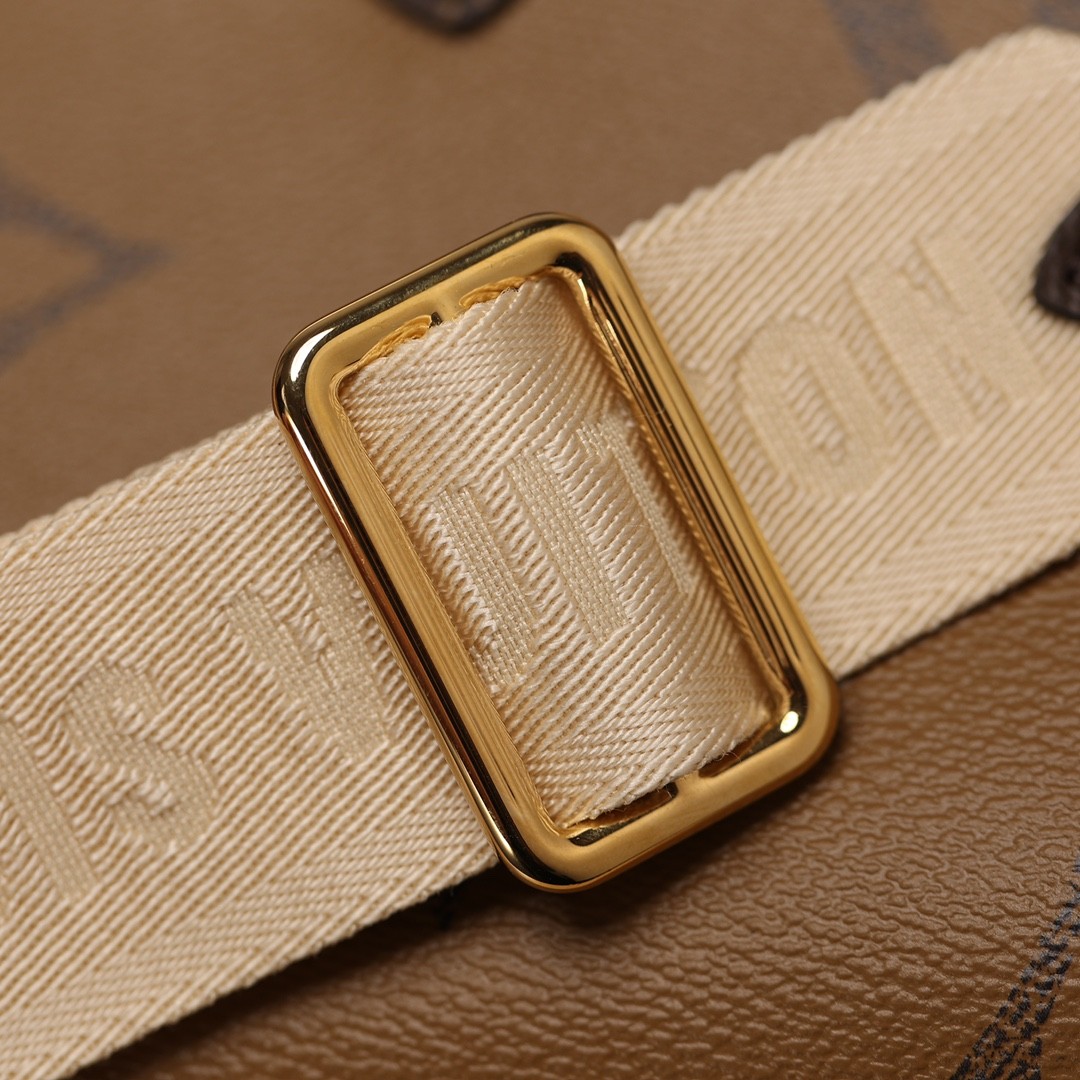 How good quality is a Shebag M46373 ONTHEGO small size?(2023 style with wide shoulder straps)-Best Quality Fake designer Bag Review, Replica designer bag ru How good quality is a Shebag M46373 ONTHEGO small size?(2023 style with wide shoulder straps)-Best Quality Fake designer Bag Review, Replica designer bag ru