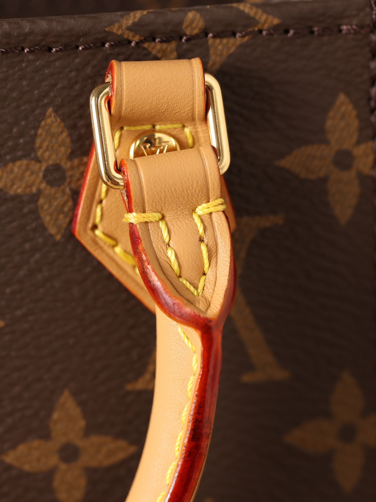 How good quality is a Shebag Louis Vuitton PETIT SAC PLAT bag(2023 udpated)-Best Quality Fake designer Bag Review, Replica designer bag ru How good quality is a Shebag Louis Vuitton PETIT SAC PLAT bag(2023 udpated)-Best Quality Fake designer Bag Review, Replica designer bag ru