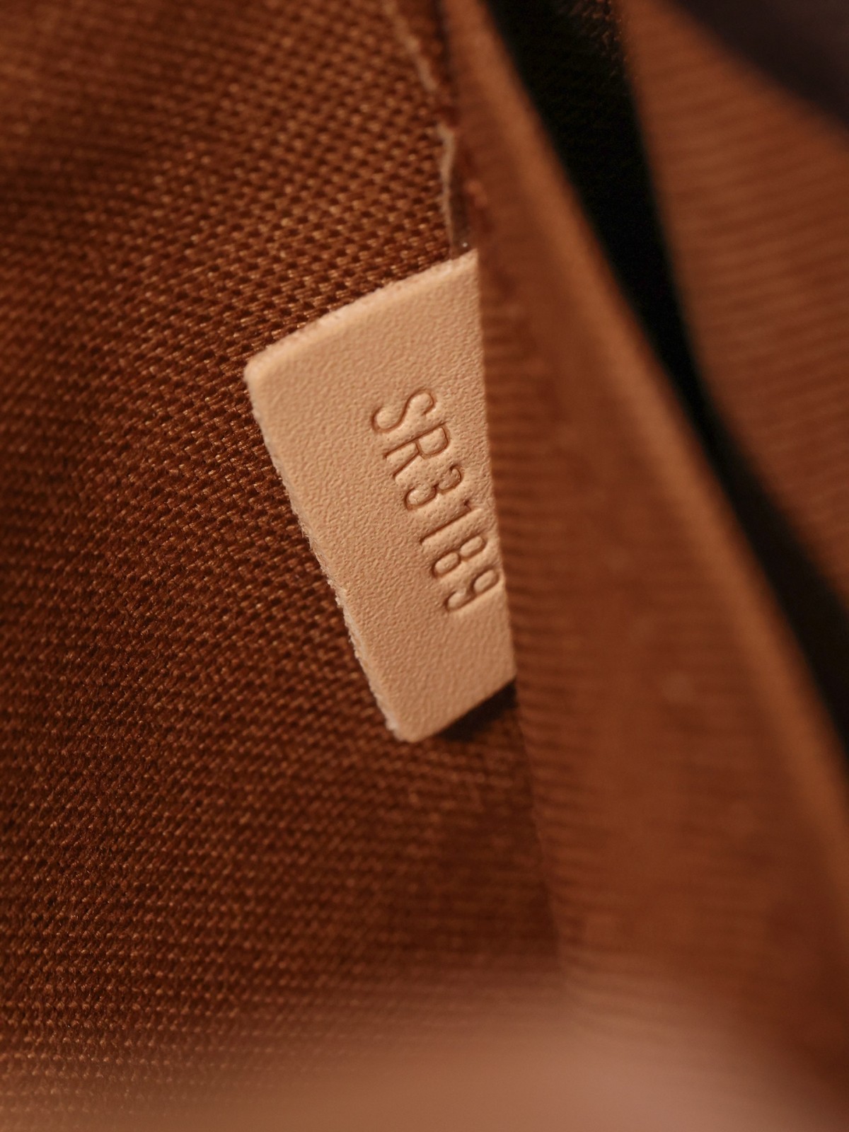 How good quality is a Shebag Louis Vuitton Multi Pochette bag? (2023 Week 42)-Best Quality Fake designer Bag Review, Replica designer bag ru How good quality is a Shebag Louis Vuitton Multi Pochette bag? (2023 Week 42)-Best Quality Fake designer Bag Review, Replica designer bag ru