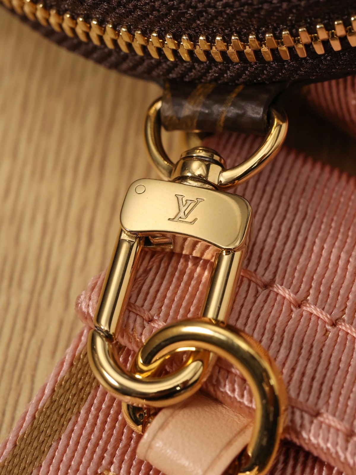 How good quality is a Shebag Louis Vuitton Multi Pochette bag? (2023 Week 42)-Best Quality Fake designer Bag Review, Replica designer bag ru How good quality is a Shebag Louis Vuitton Multi Pochette bag? (2023 Week 42)-Best Quality Fake designer Bag Review, Replica designer bag ru