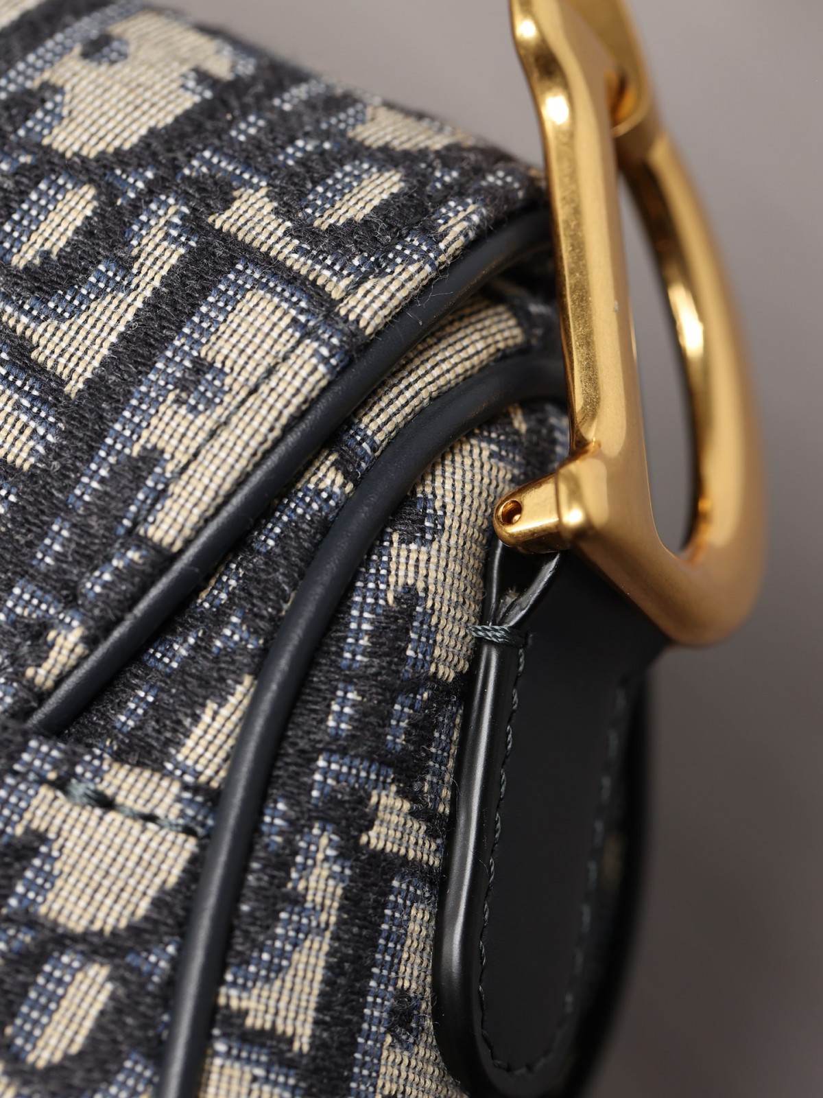 How good quality is a Shebag Dior Saddle bag and Montaigne 30 bag? (2023 Week 42)-Best Quality Fake designer Bag Review, Replica designer bag ru How good quality is a Shebag Dior Saddle bag and Montaigne 30 bag? (2023 Week 42)-Best Quality Fake designer Bag Review, Replica designer bag ru