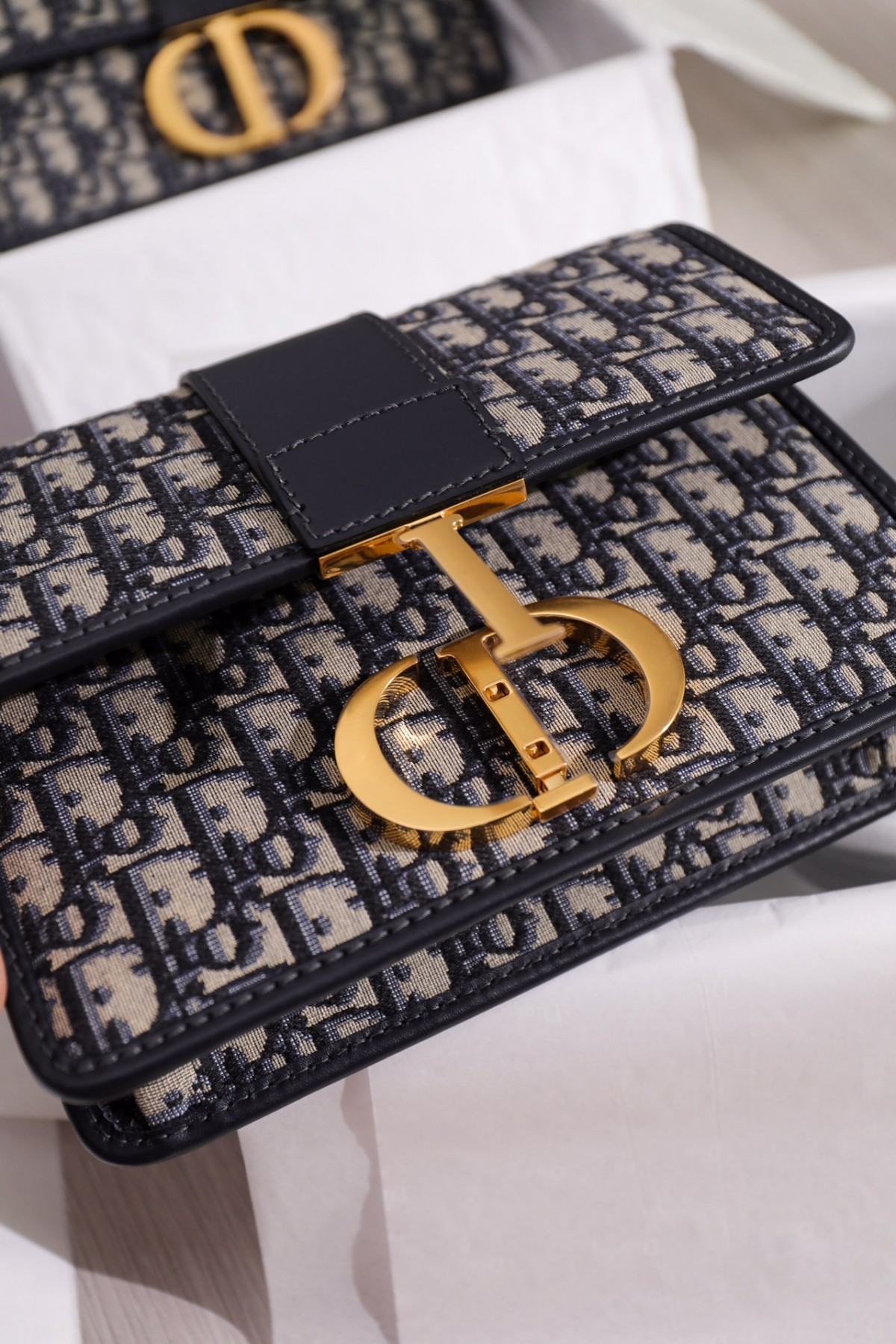 How good quality is a Shebag Dior Saddle bag and Montaigne 30 bag? (2023 Week 42)-Best Quality Fake designer Bag Review, Replica designer bag ru How good quality is a Shebag Dior Saddle bag and Montaigne 30 bag? (2023 Week 42)-Best Quality Fake designer Bag Review, Replica designer bag ru