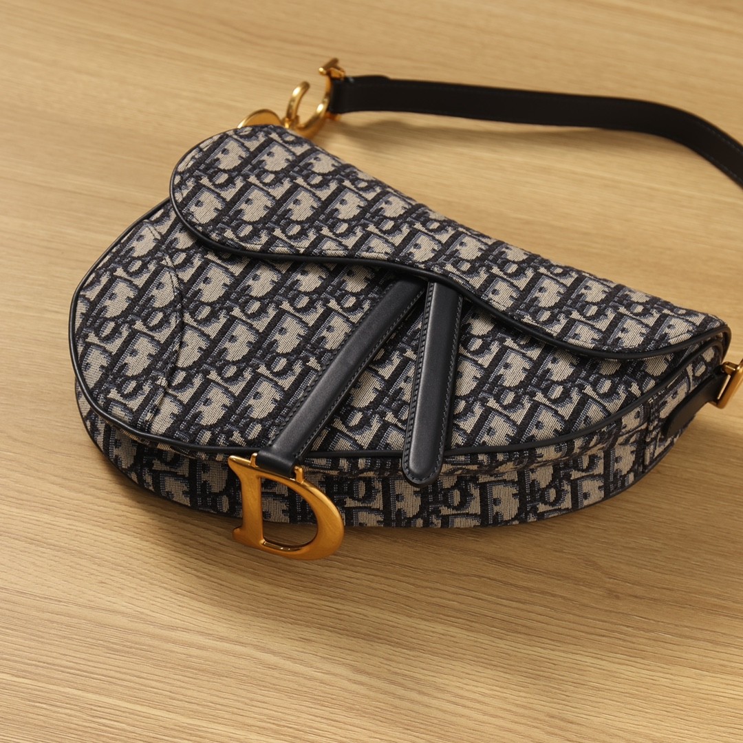 How good quality is a Shebag Dior Saddle bag and Montaigne 30 bag? (2023 Week 42)-Best Quality Fake designer Bag Review, Replica designer bag ru How good quality is a Shebag Dior Saddle bag and Montaigne 30 bag? (2023 Week 42)-Best Quality Fake designer Bag Review, Replica designer bag ru