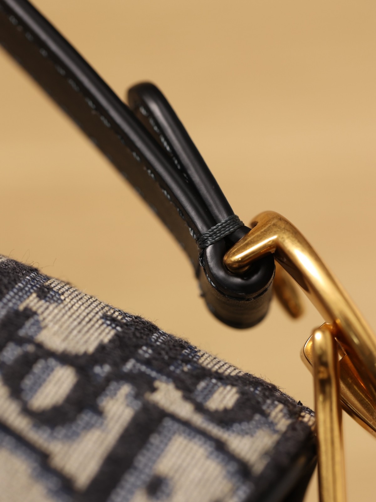 How good quality is a Shebag Dior Saddle bag and Montaigne 30 bag? (2023 Week 42)-Best Quality Fake designer Bag Review, Replica designer bag ru How good quality is a Shebag Dior Saddle bag and Montaigne 30 bag? (2023 Week 42)-Best Quality Fake designer Bag Review, Replica designer bag ru