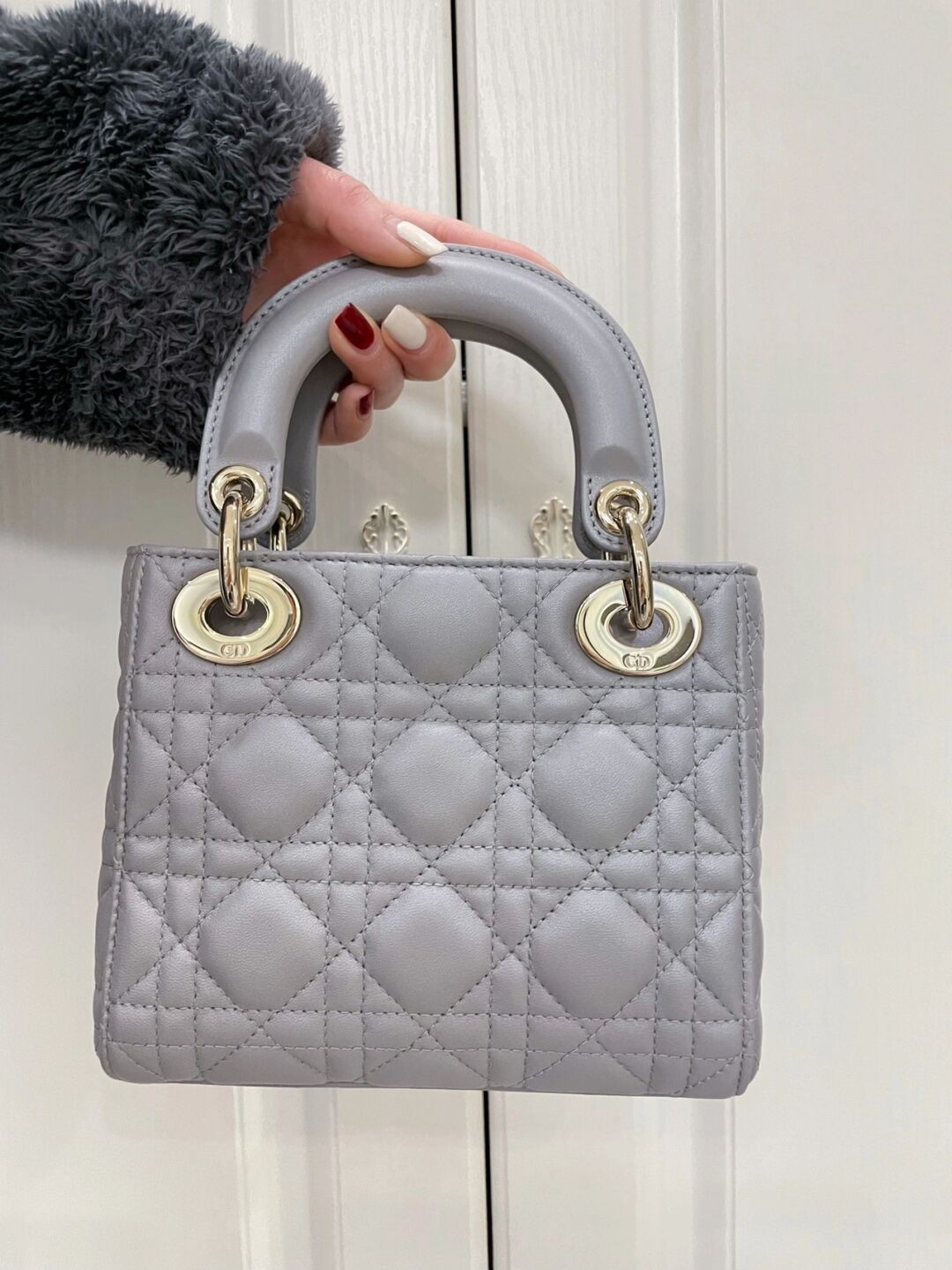 How good quality is a Shebag Lady Dior bag? (2023 Week 42)-Best Quality Fake designer Bag Review, Replica designer bag ru How good quality is a Shebag Lady Dior bag? (2023 Week 42)-Best Quality Fake designer Bag Review, Replica designer bag ru
