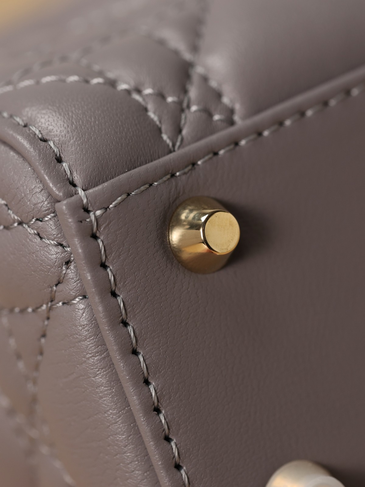 How good quality is a Shebag Lady Dior bag? (2023 Week 42)-Best Quality Fake designer Bag Review, Replica designer bag ru How good quality is a Shebag Lady Dior bag? (2023 Week 42)-Best Quality Fake designer Bag Review, Replica designer bag ru