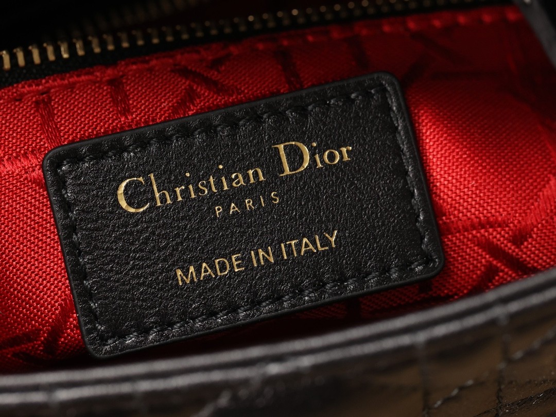 How good quality is a Shebag Lady Dior bag? (2023 Week 42)-Best Quality Fake designer Bag Review, Replica designer bag ru How good quality is a Shebag Lady Dior bag? (2023 Week 42)-Best Quality Fake designer Bag Review, Replica designer bag ru