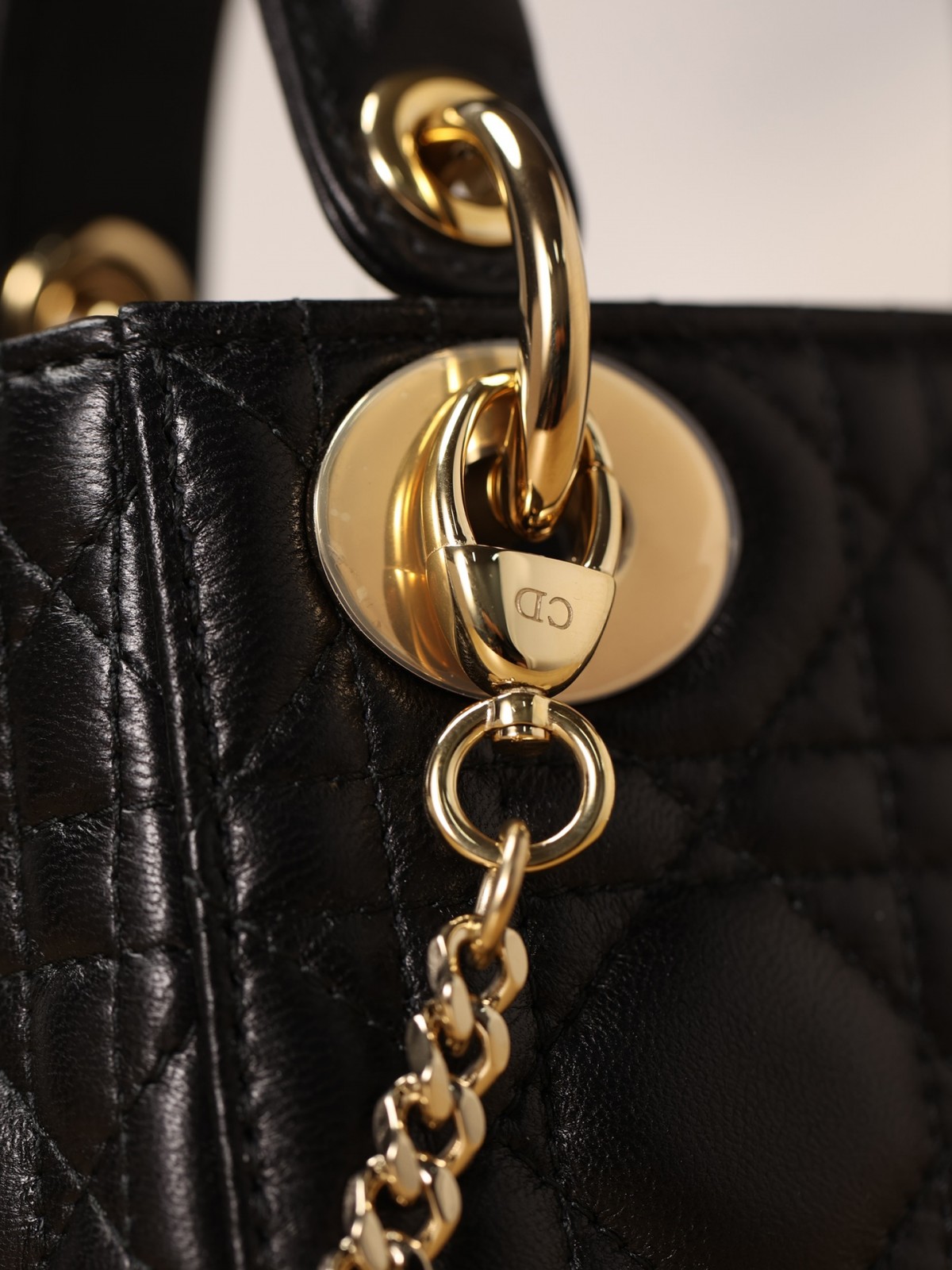 How good quality is a Shebag Lady Dior bag? (2023 Week 42)-Best Quality Fake designer Bag Review, Replica designer bag ru How good quality is a Shebag Lady Dior bag? (2023 Week 42)-Best Quality Fake designer Bag Review, Replica designer bag ru