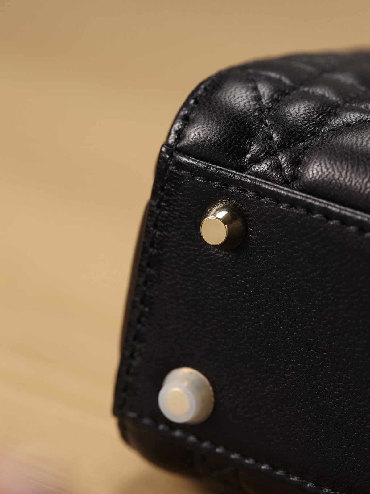 How good quality is a Shebag Lady Dior bag? (2023 Week 42)-Best Quality Fake designer Bag Review, Replica designer bag ru How good quality is a Shebag Lady Dior bag? (2023 Week 42)-Best Quality Fake designer Bag Review, Replica designer bag ru