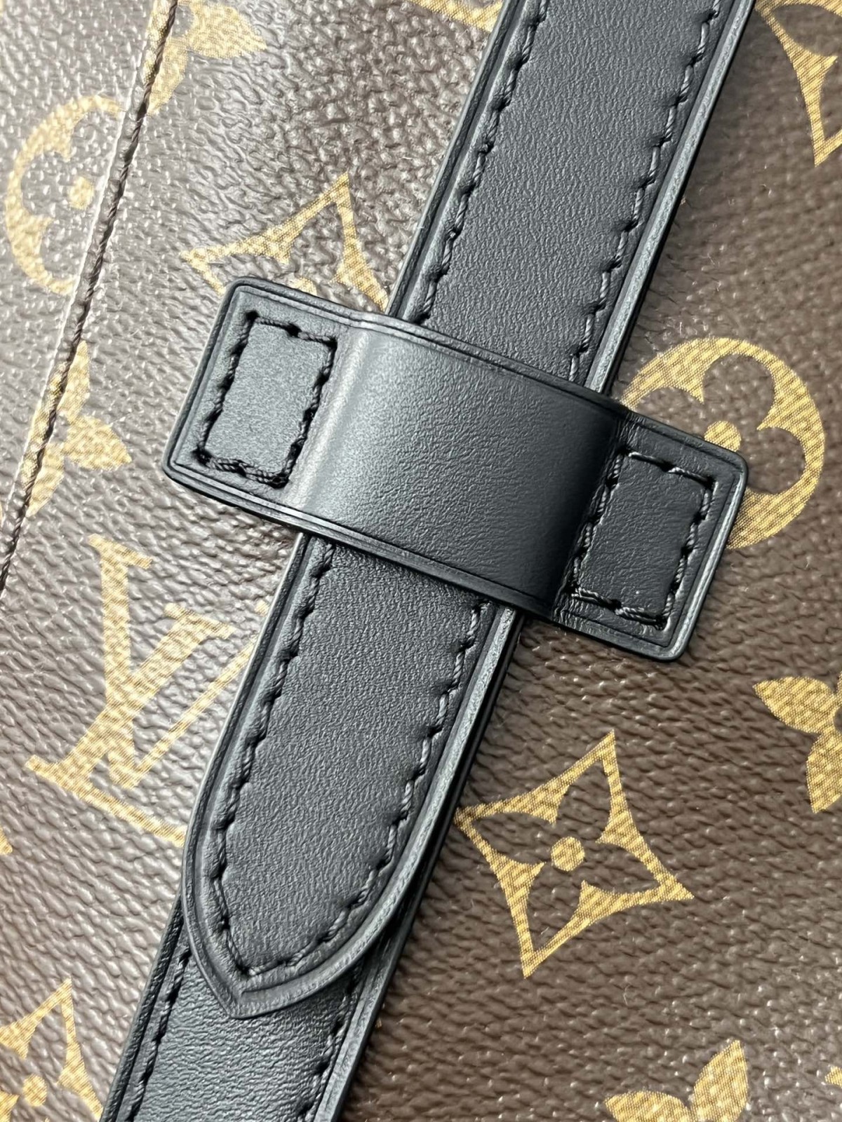 The Louis Vuitton Christopher Backpack: A Remarkable Replication by Shebag Company (2023 Week 43)-Best Quality Fake designer Bag Review, Replica designer bag ru The Louis Vuitton Christopher Backpack: A Remarkable Replication by Shebag Company (2023 Week 43)-Best Quality Fake designer Bag Review, Replica designer bag ru