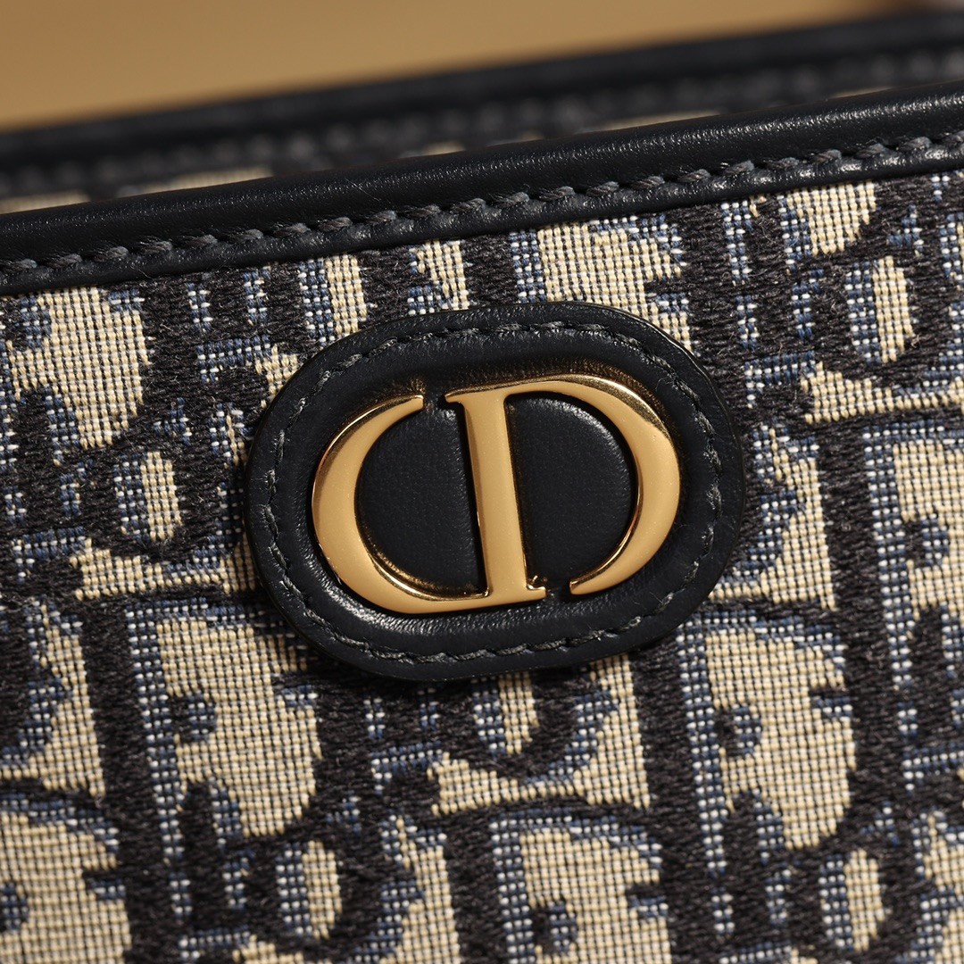 How good quality is Shebag Dior 30 Montaigne Pouch bag?(2023 Week 43)-Best Quality Fake designer Bag Review, Replica designer bag ru How good quality is Shebag Dior 30 Montaigne Pouch bag?(2023 Week 43)-Best Quality Fake designer Bag Review, Replica designer bag ru