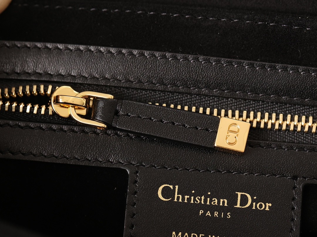 How good quality is a Shebag replica Dior 30 Montaigne Avenue bag? (2023 updated)-Best Quality Fake designer Bag Review, Replica designer bag ru