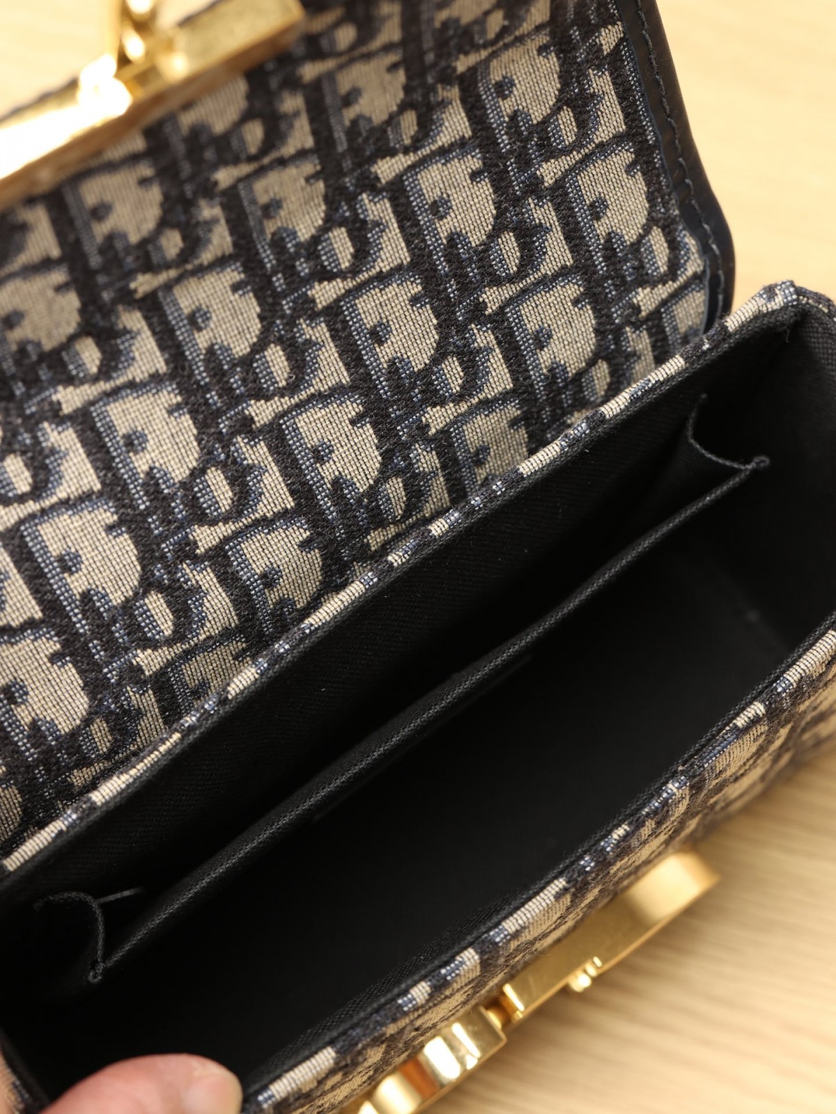 How good quality is a Shebag replica Dior 30 Montaigne mini bag (2023 Week 43)-Best Quality Fake designer Bag Review, Replica designer bag ru