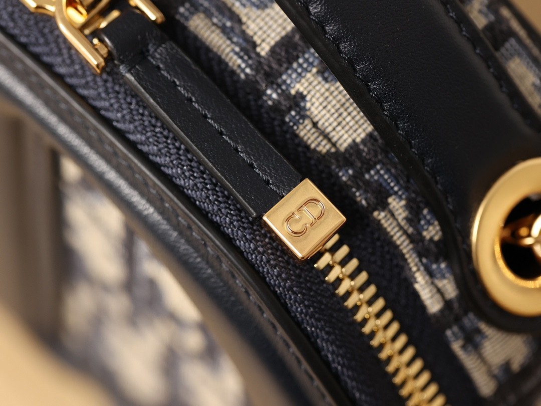 How good quality is a Shebag replica Dior CD Signature bag? (2023 updated)-Best Quality Fake designer Bag Review, Replica designer bag ru How good quality is a Shebag replica Dior CD Signature bag? (2023 updated)-Best Quality Fake designer Bag Review, Replica designer bag ru