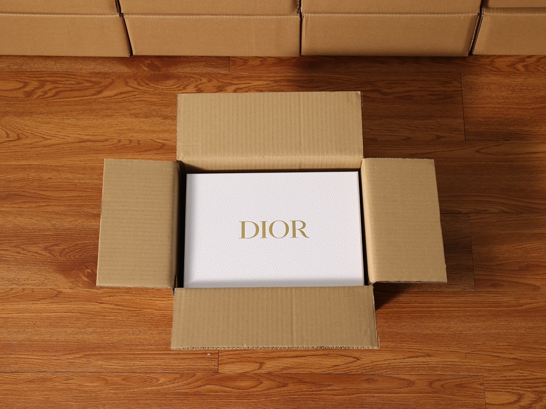 How good quality is a Shebag replica Dior saddle WOC bag? (2023 Updated)-Best Quality Fake designer Bag Review, Replica designer bag ru
