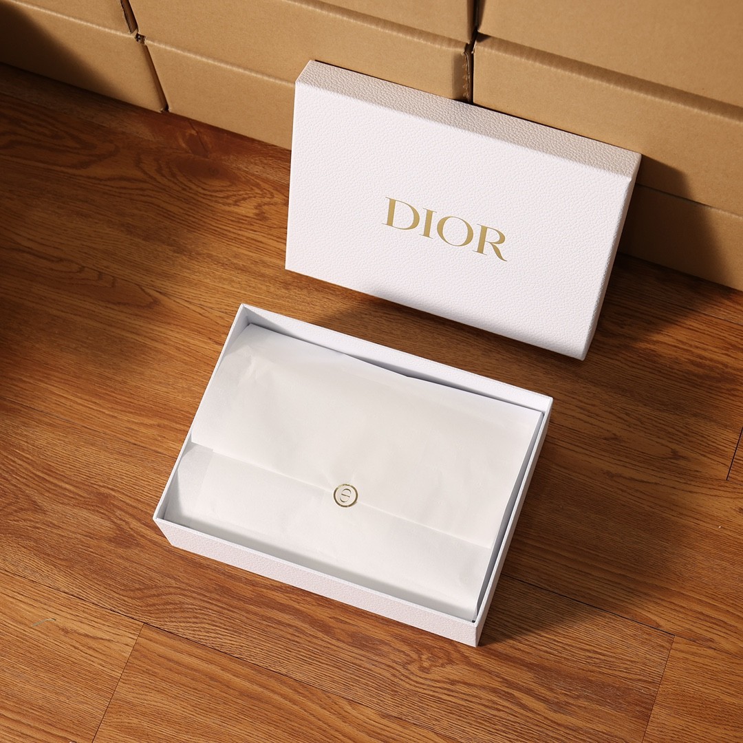 How good quality is a Shebag replica Dior saddle WOC bag? (2023 Updated)-Best Quality Fake designer Bag Review, Replica designer bag ru