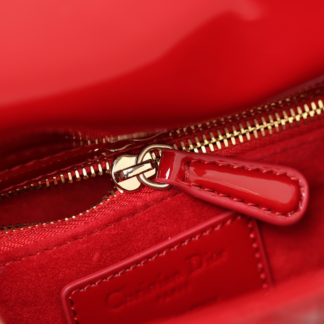 New Shebag replica——Paint leather Mini Lady Dior(2023 Week 50)-Best Quality Fake designer Bag Review, Replica designer bag ru New Shebag replica——Paint leather Mini Lady Dior(2023 Week 50)-Best Quality Fake designer Bag Review, Replica designer bag ru