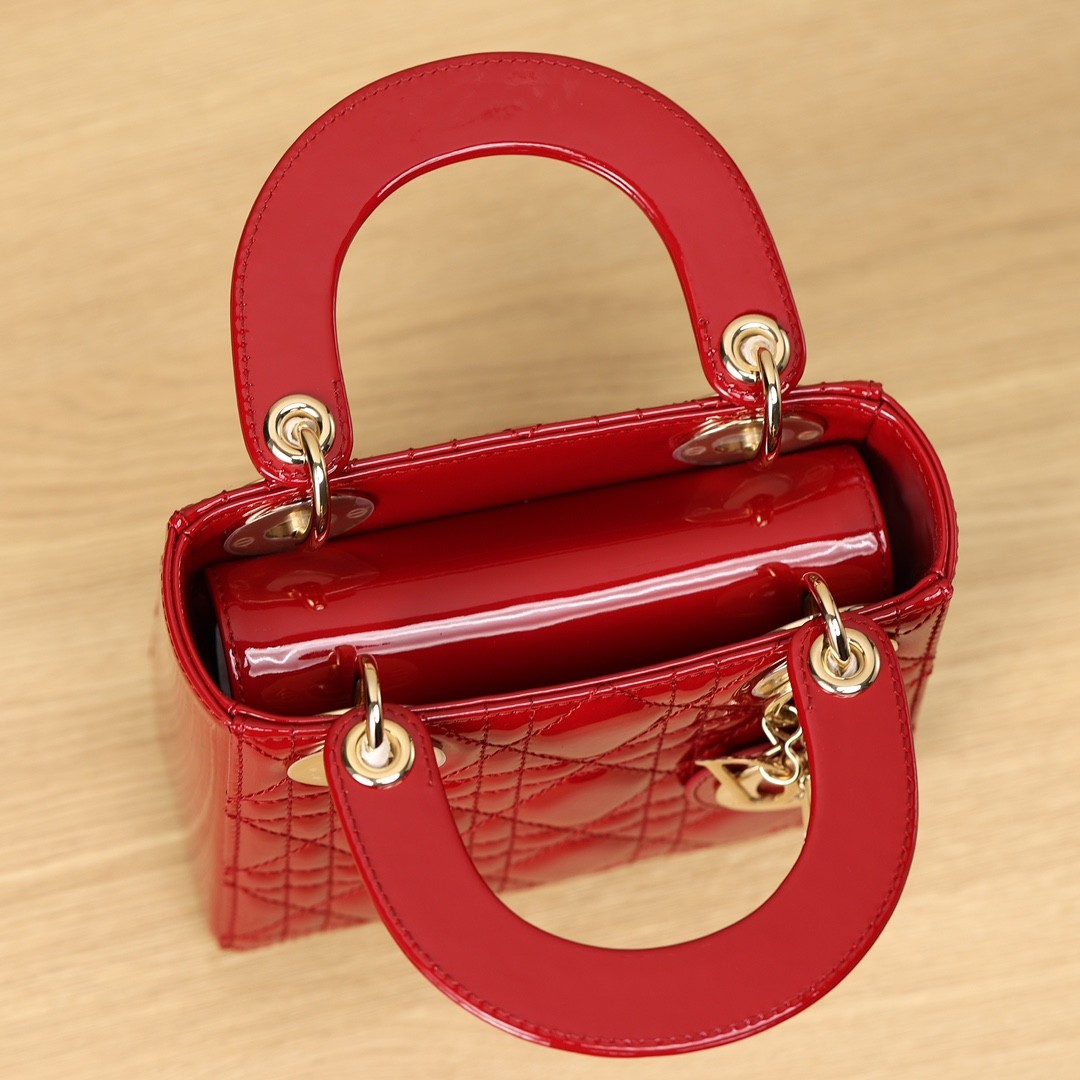 New Shebag replica——Paint leather Mini Lady Dior(2023 Week 50)-Best Quality Fake designer Bag Review, Replica designer bag ru New Shebag replica——Paint leather Mini Lady Dior(2023 Week 50)-Best Quality Fake designer Bag Review, Replica designer bag ru