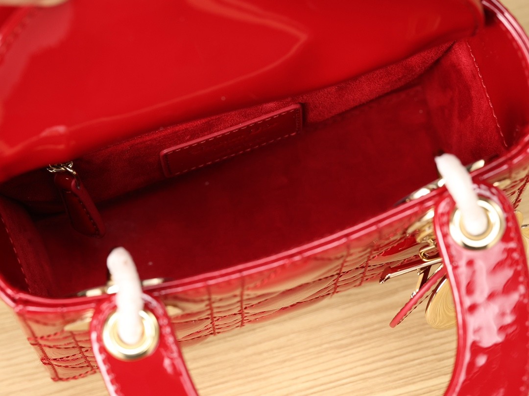 New Shebag replica——Paint leather Mini Lady Dior(2023 Week 50)-Best Quality Fake designer Bag Review, Replica designer bag ru New Shebag replica——Paint leather Mini Lady Dior(2023 Week 50)-Best Quality Fake designer Bag Review, Replica designer bag ru