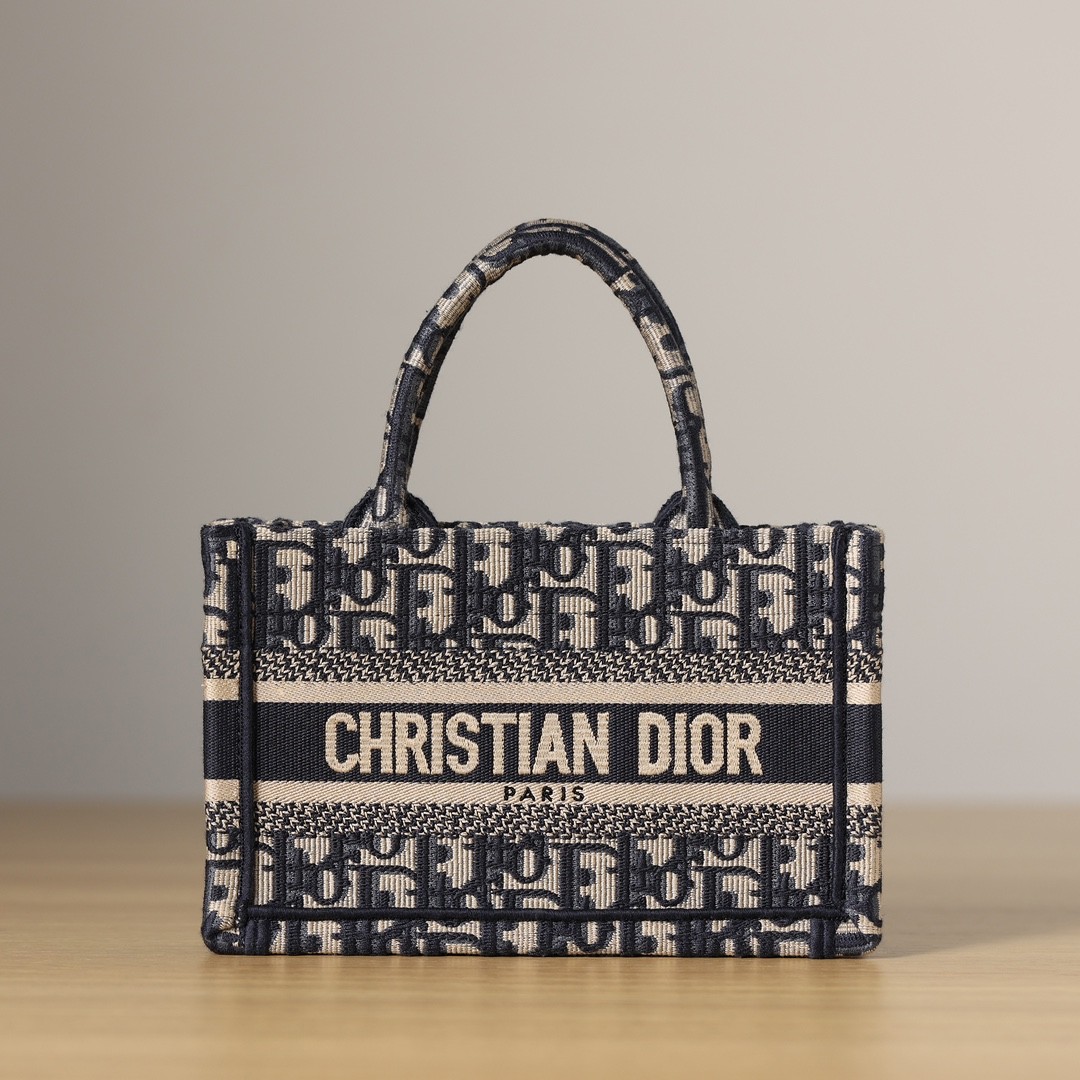 Shebag New Replica Dior Book tote with strap (2023 Week 50)-Best Quality Fake designer Bag Review, Replica designer bag ru Shebag New Replica Dior Book tote with strap (2023 Week 50)-Best Quality Fake designer Bag Review, Replica designer bag ru