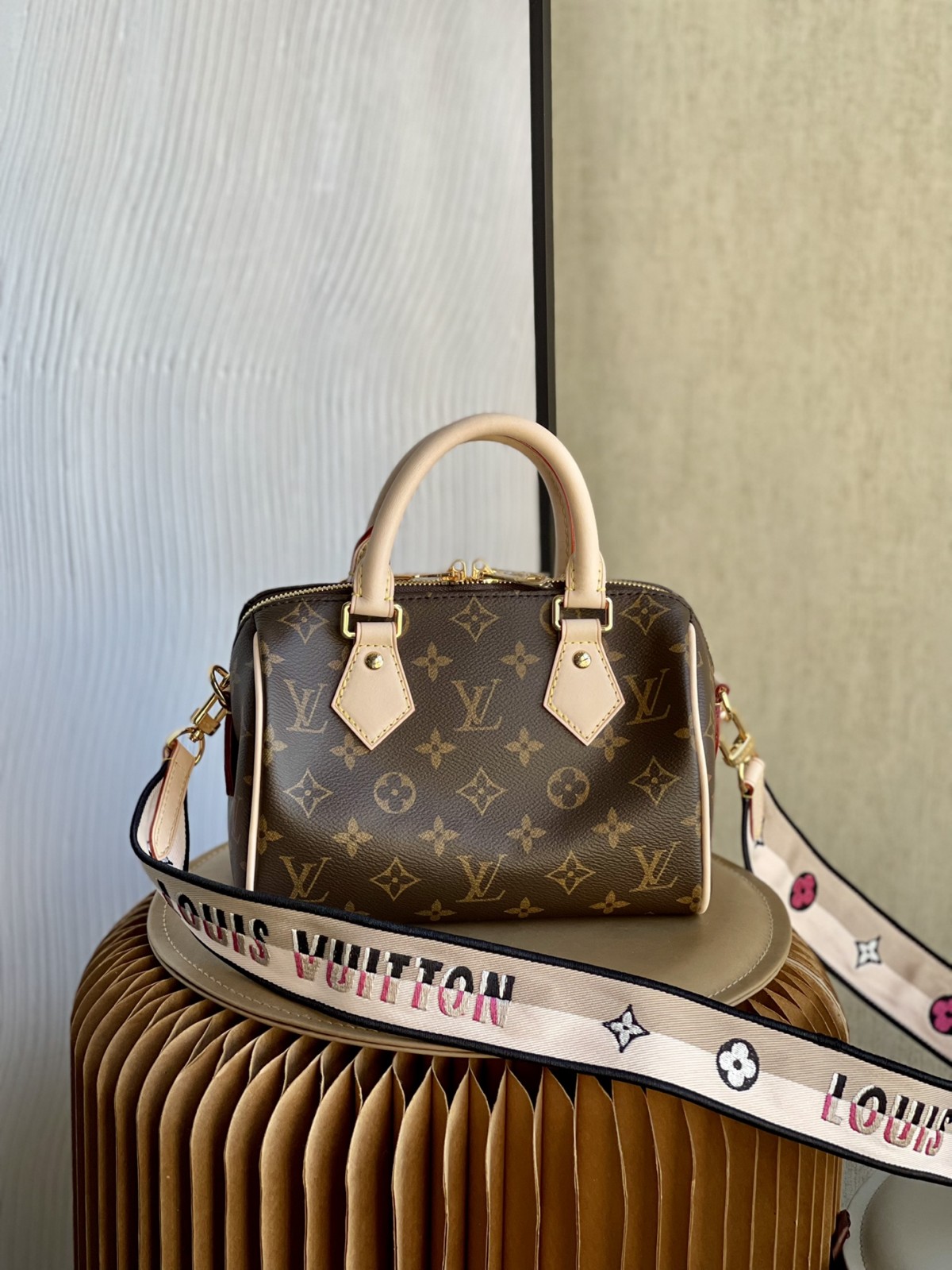 Video: Shebag best seller of Louis Vuitton bags in 2023 (2023 Week 50)-Best Quality Fake designer Bag Review, Replica designer bag ru Video: Shebag best seller of Louis Vuitton bags in 2023 (2023 Week 50)-Best Quality Fake designer Bag Review, Replica designer bag ru