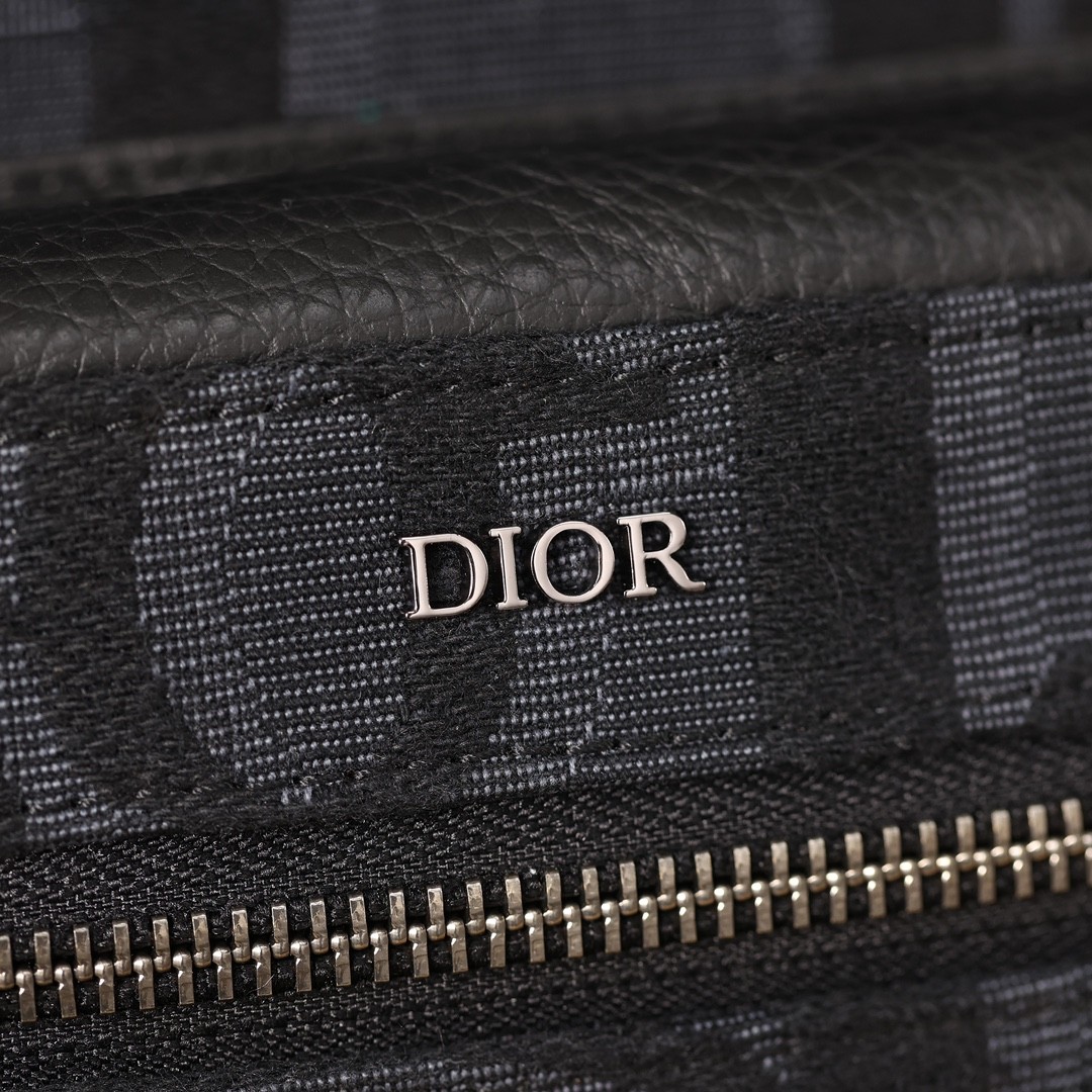 Shebag 2024 new replica: Dior RIDER backpack (2024 Week 2)-Best Quality Fake designer Bag Review, Replica designer bag ru Shebag 2024 new replica: Dior RIDER backpack (2024 Week 2)-Best Quality Fake designer Bag Review, Replica designer bag ru