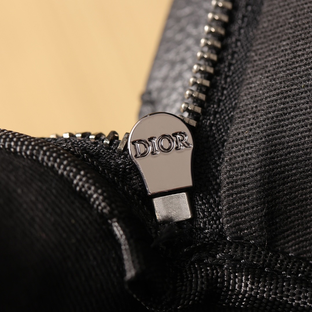 Shebag 2024 new replica: Dior RIDER backpack (2024 Week 2)-Best Quality Fake designer Bag Review, Replica designer bag ru Shebag 2024 new replica: Dior RIDER backpack (2024 Week 2)-Best Quality Fake designer Bag Review, Replica designer bag ru