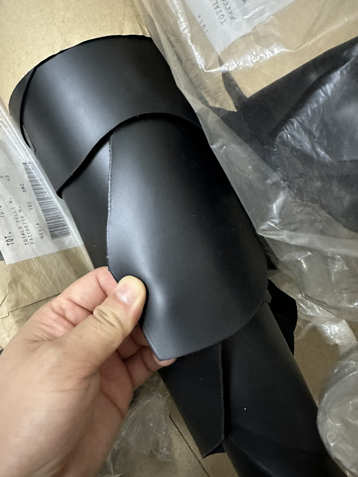 Shebag got some leather from France, for which bag? (2024 Week 4)-Best Quality Fake designer Bag Review, Replica designer bag ru Shebag got some leather from France, for which bag? (2024 Week 4)-Best Quality Fake designer Bag Review, Replica designer bag ru