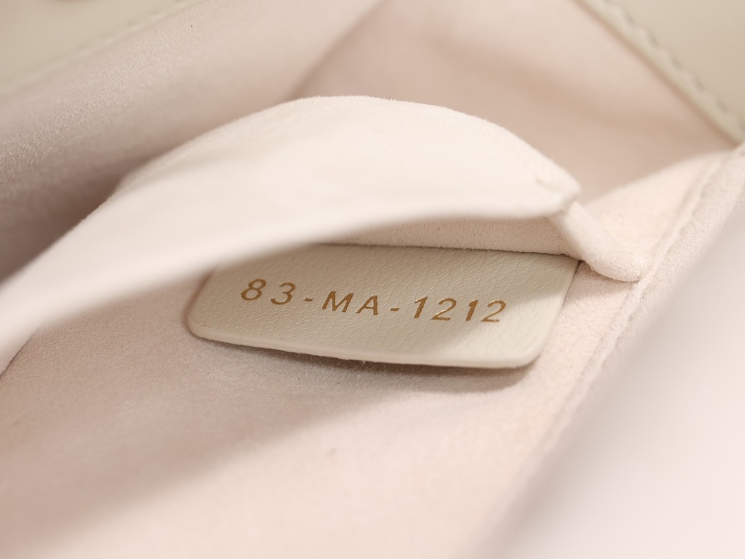 How good quality is Shebag Lady Dior D-Joy bag?(2024 Week 10)-Best Quality Fake designer Bag Review, Replica designer bag ru How good quality is Shebag Lady Dior D-Joy bag?(2024 Week 10)-Best Quality Fake designer Bag Review, Replica designer bag ru