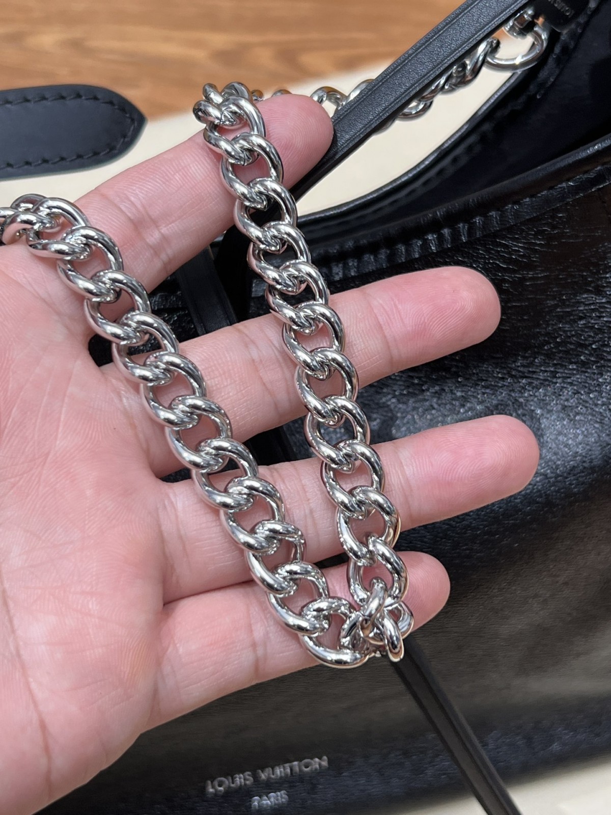 How good quality is a Shebag LV Carryall Cargo Dark with Lambskin？（2024 May Updated）-Best Quality Fake designer Bag Review, Replica designer bag ru
