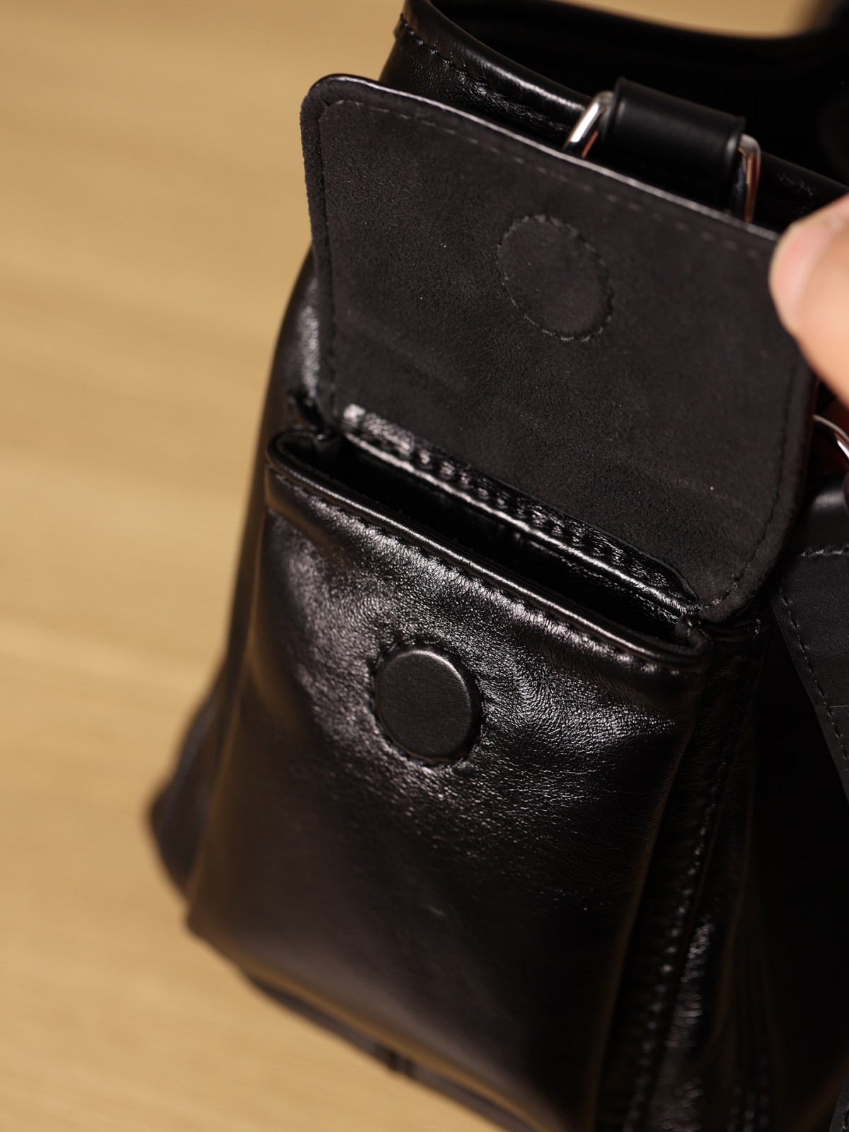 How good quality is a Shebag LV Carryall Cargo Dark with Lambskin？（2024 May Updated）-Best Quality Fake designer Bag Review, Replica designer bag ru