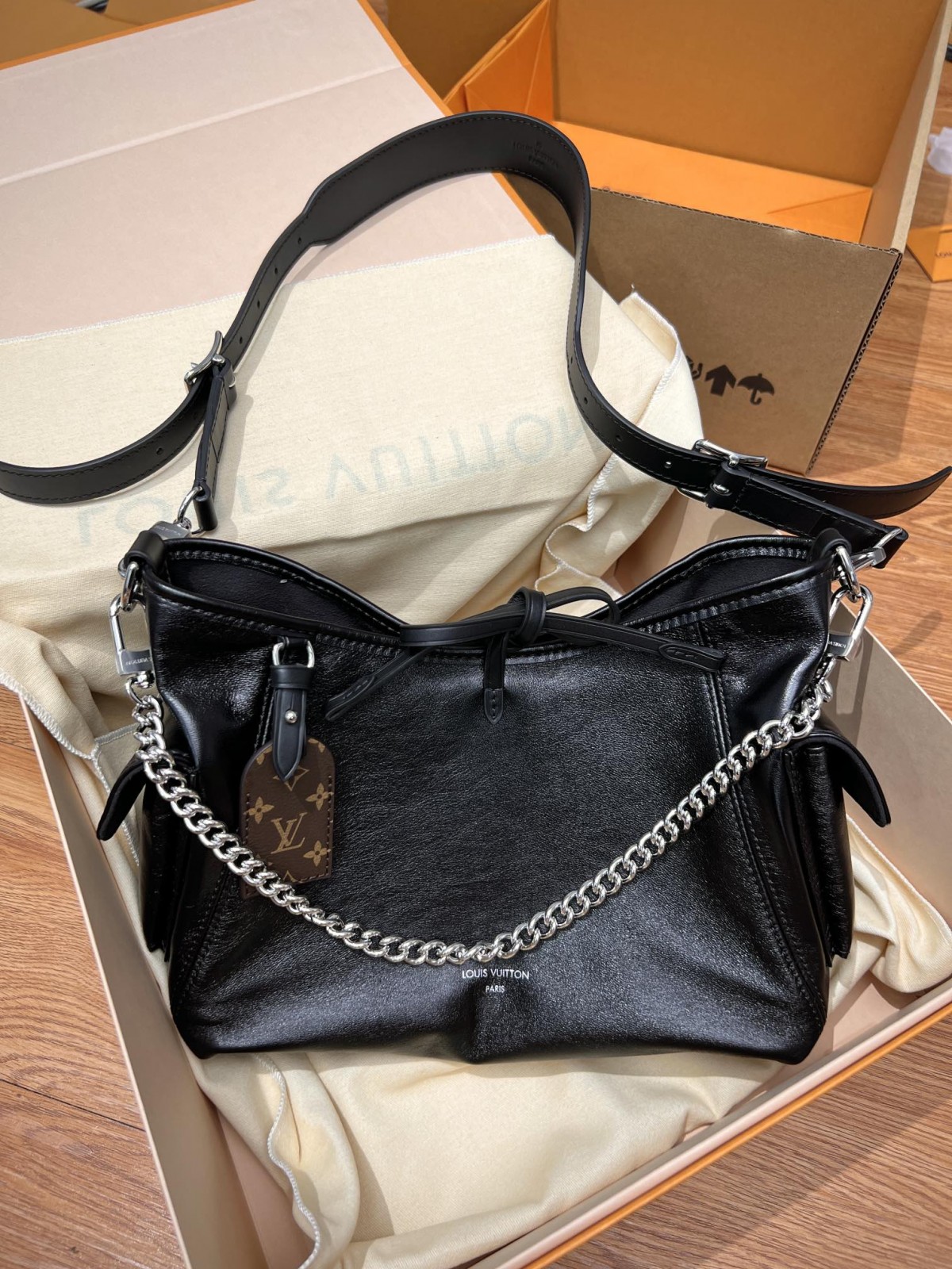 How good quality is a Shebag LV Carryall Cargo Dark with Lambskin？（2024 May Updated）-Best Quality Fake designer Bag Review, Replica designer bag ru