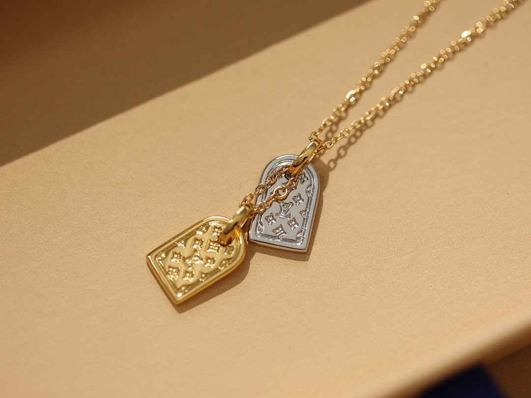 2024 Summer: Shebag M00599 LV PRECIOUS NANOGRAM necklace（2024 July updated）-Best Quality Fake designer Bag Review, Replica designer bag ru