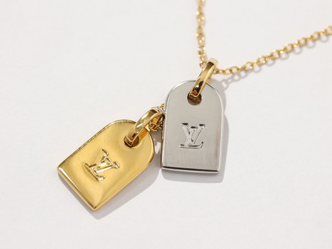 2024 Summer: Shebag M00599 LV PRECIOUS NANOGRAM necklace（2024 July updated）-Best Quality Fake designer Bag Review, Replica designer bag ru
