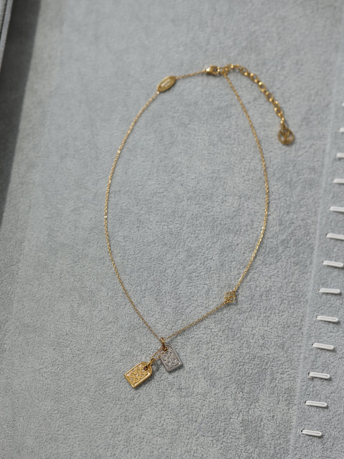 2024 Summer: Shebag M00599 LV PRECIOUS NANOGRAM necklace（2024 July updated）-Best Quality Fake designer Bag Review, Replica designer bag ru