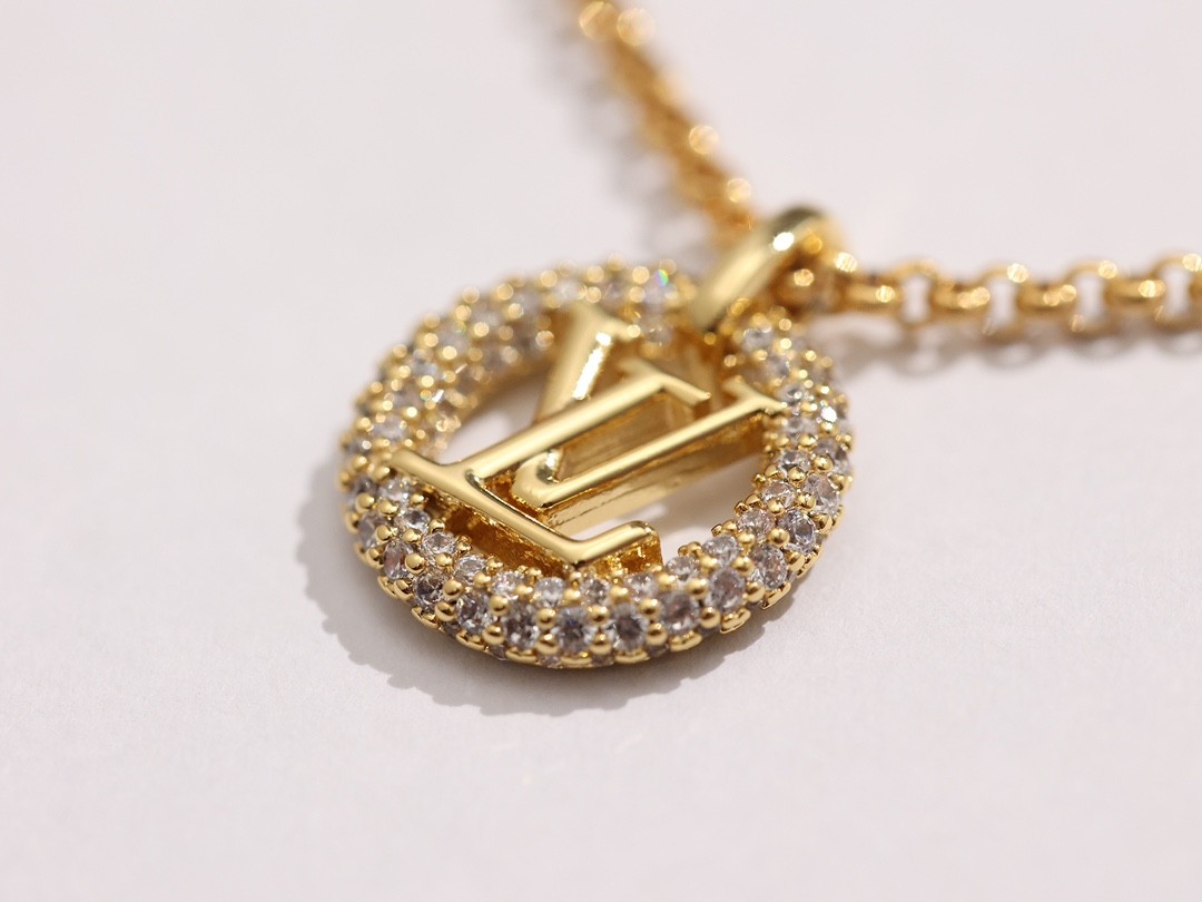 2024 Summer：Shebag M00759 LV LOUISE BY NIGHT necklace （2024 July updated）-Best Quality Fake designer Bag Review, Replica designer bag ru
