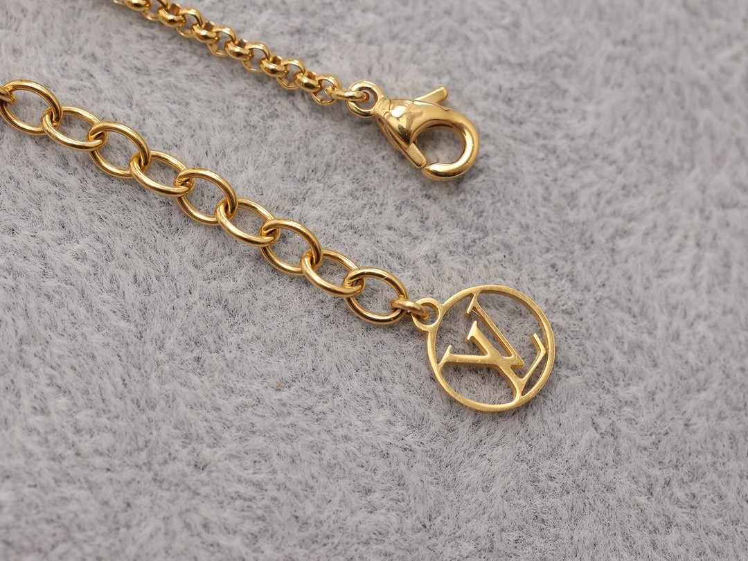 2024 Summer：Shebag M00759 LV LOUISE BY NIGHT necklace （2024 July updated）-Best Quality Fake designer Bag Review, Replica designer bag ru