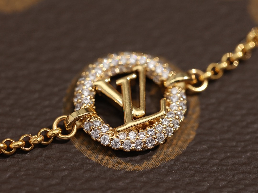 2024 Summer：Shebag M00759 LV LOUISE BY NIGHT necklace （2024 July updated）-Best Quality Fake designer Bag Review, Replica designer bag ru