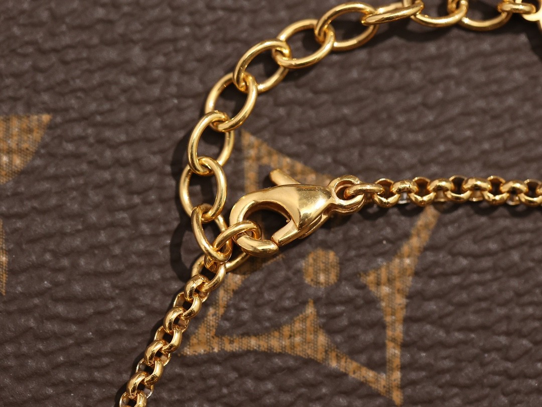 2024 Summer：Shebag M00759 LV LOUISE BY NIGHT necklace （2024 July updated）-Best Quality Fake designer Bag Review, Replica designer bag ru