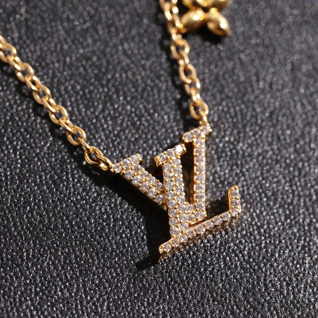 2024 Summer:Shebag M00596 LV Iconic necklace (2024 July updated)-Best Quality Fake designer Bag Review, Replica designer bag ru 2024 Summer:Shebag M00596 LV Iconic necklace (2024 July updated)-Best Quality Fake designer Bag Review, Replica designer bag ru