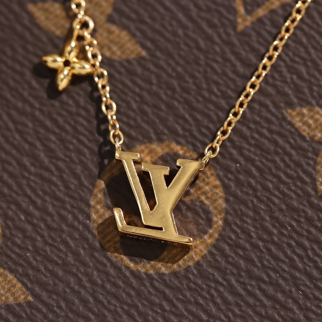 2024 Summer:Shebag M00596 LV Iconic necklace (2024 July updated)-Best Quality Fake designer Bag Review, Replica designer bag ru 2024 Summer:Shebag M00596 LV Iconic necklace (2024 July updated)-Best Quality Fake designer Bag Review, Replica designer bag ru