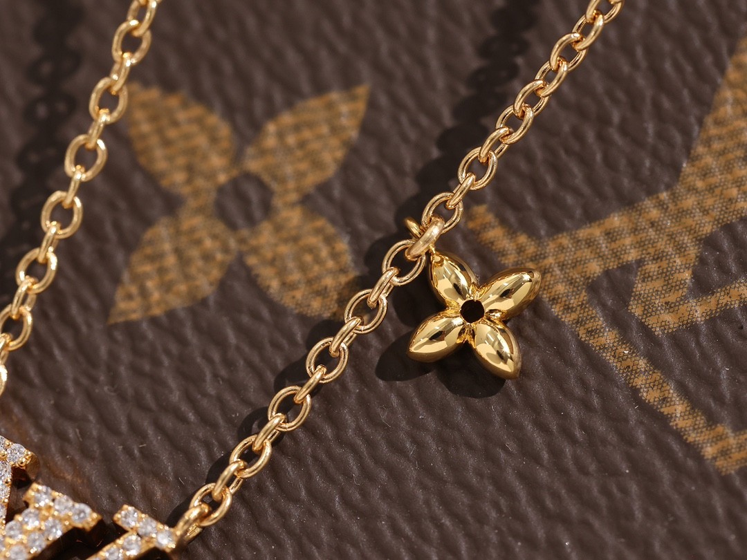 2024 Summer:Shebag M00596 LV Iconic necklace (2024 July updated)-Best Quality Fake designer Bag Review, Replica designer bag ru 2024 Summer:Shebag M00596 LV Iconic necklace (2024 July updated)-Best Quality Fake designer Bag Review, Replica designer bag ru