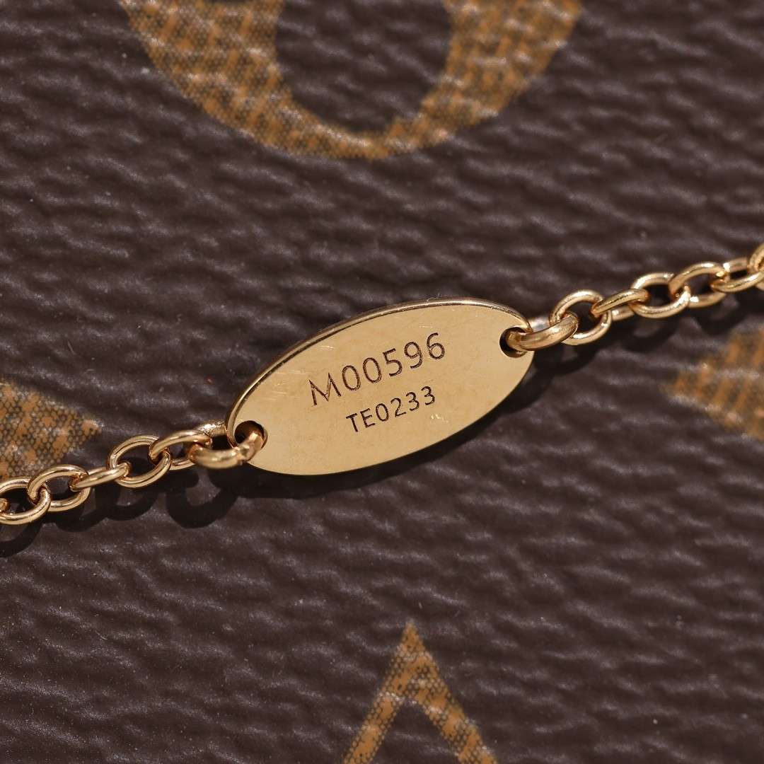 2024 Summer:Shebag M00596 LV Iconic necklace (2024 July updated)-Best Quality Fake designer Bag Review, Replica designer bag ru 2024 Summer:Shebag M00596 LV Iconic necklace (2024 July updated)-Best Quality Fake designer Bag Review, Replica designer bag ru
