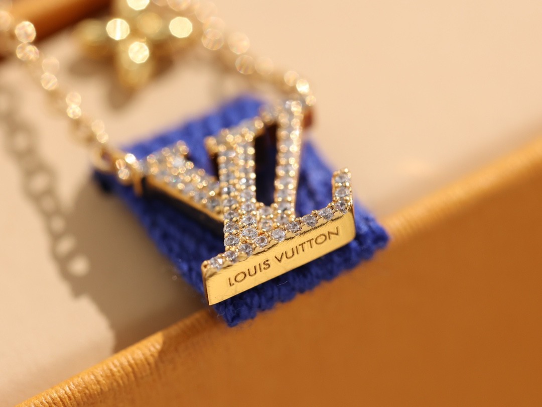 2024 Summer:Shebag M00596 LV Iconic necklace (2024 July updated)-Best Quality Fake designer Bag Review, Replica designer bag ru 2024 Summer:Shebag M00596 LV Iconic necklace (2024 July updated)-Best Quality Fake designer Bag Review, Replica designer bag ru