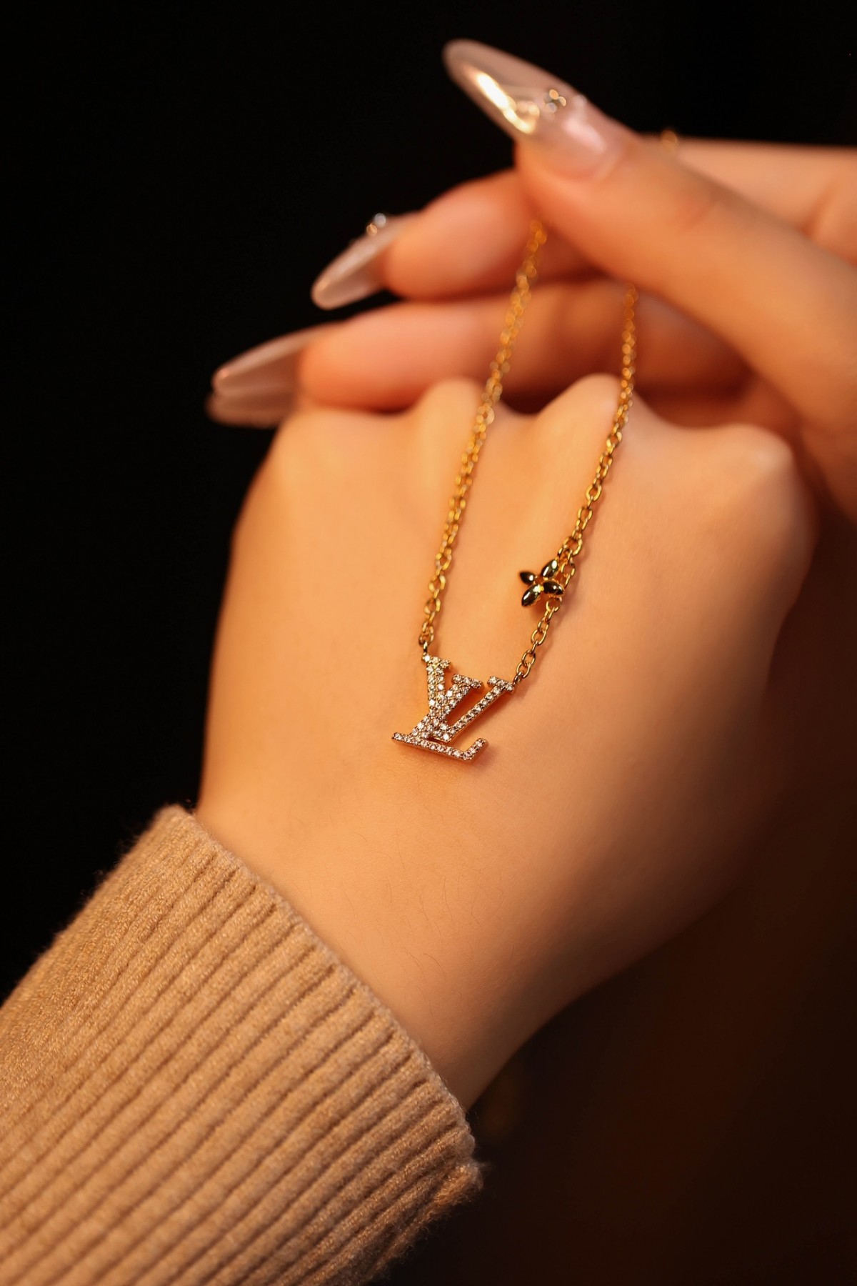 2024 Summer:Shebag M00596 LV Iconic necklace (2024 July updated)-Best Quality Fake designer Bag Review, Replica designer bag ru 2024 Summer:Shebag M00596 LV Iconic necklace (2024 July updated)-Best Quality Fake designer Bag Review, Replica designer bag ru